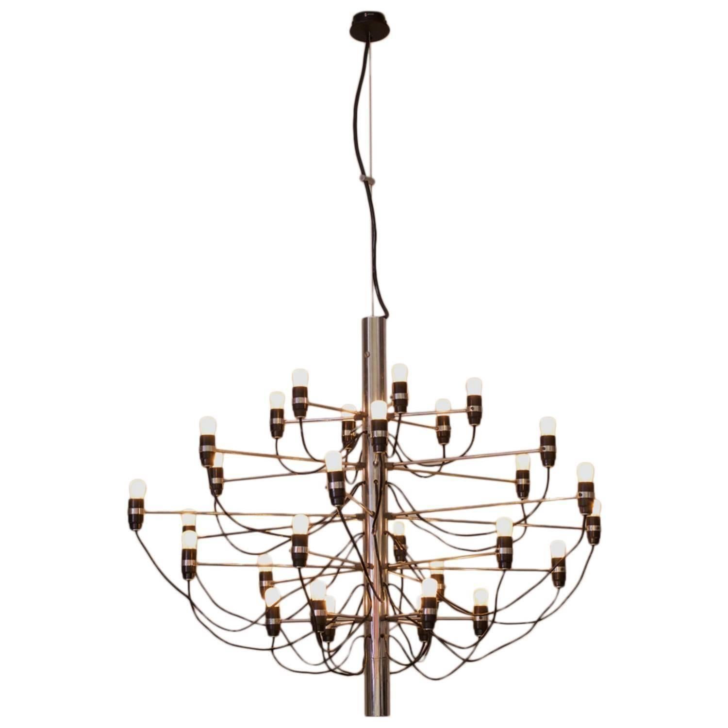 Early 2097/30 Chandelier by Gino Sarfatti for Arteluce For Sale
