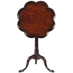 Fine Early 18th Century Tripod Table