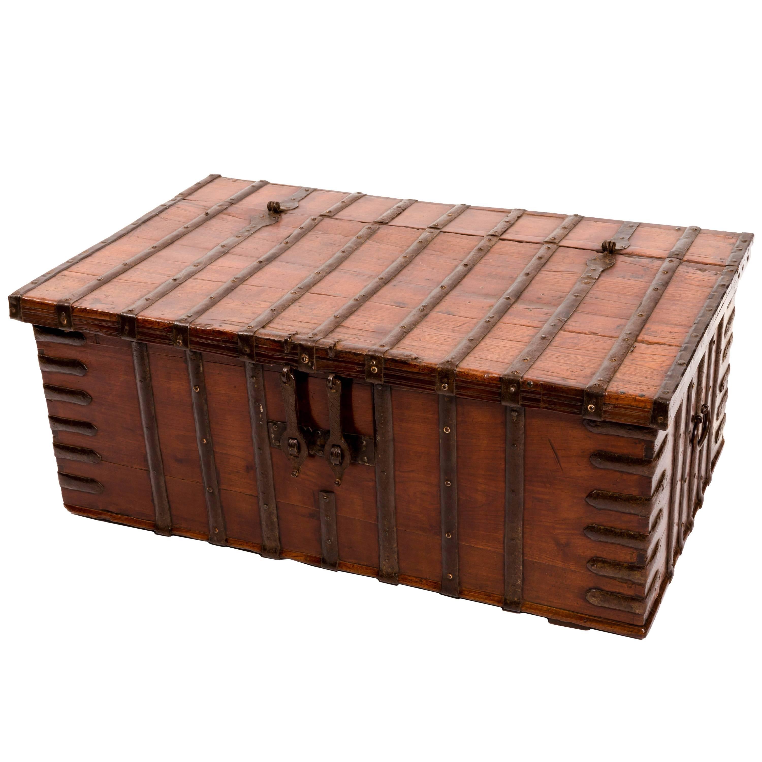 19th Century Anglo-Indian Teak Trunk, India, circa 1870 For Sale