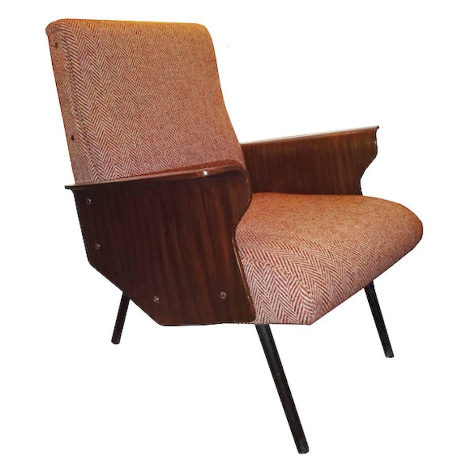 Osvaldo Borsani, Rare Single Mid-Century Club Chair, Model D72 For Sale