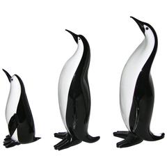 Formia 1990s Rare Large Size Set of Three Murano Glass Penguins