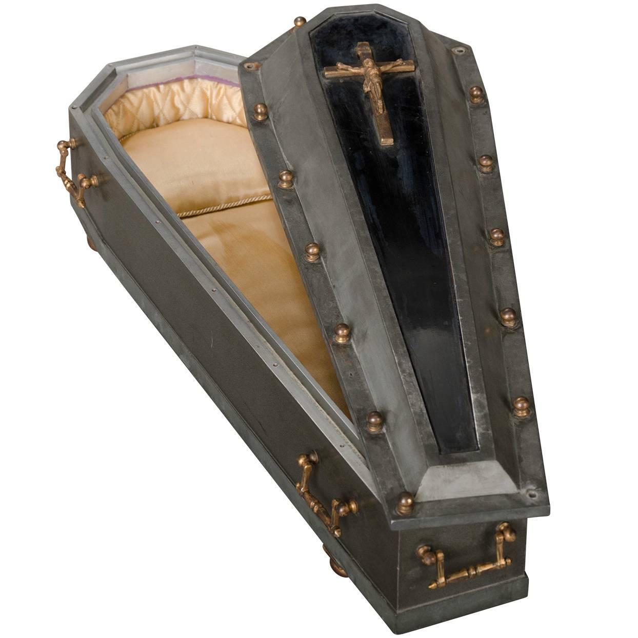 Small Coffin Model between 1930 and 1950 at 1stdibs