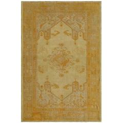 Antique Turkish Ghiordes Carpet 10