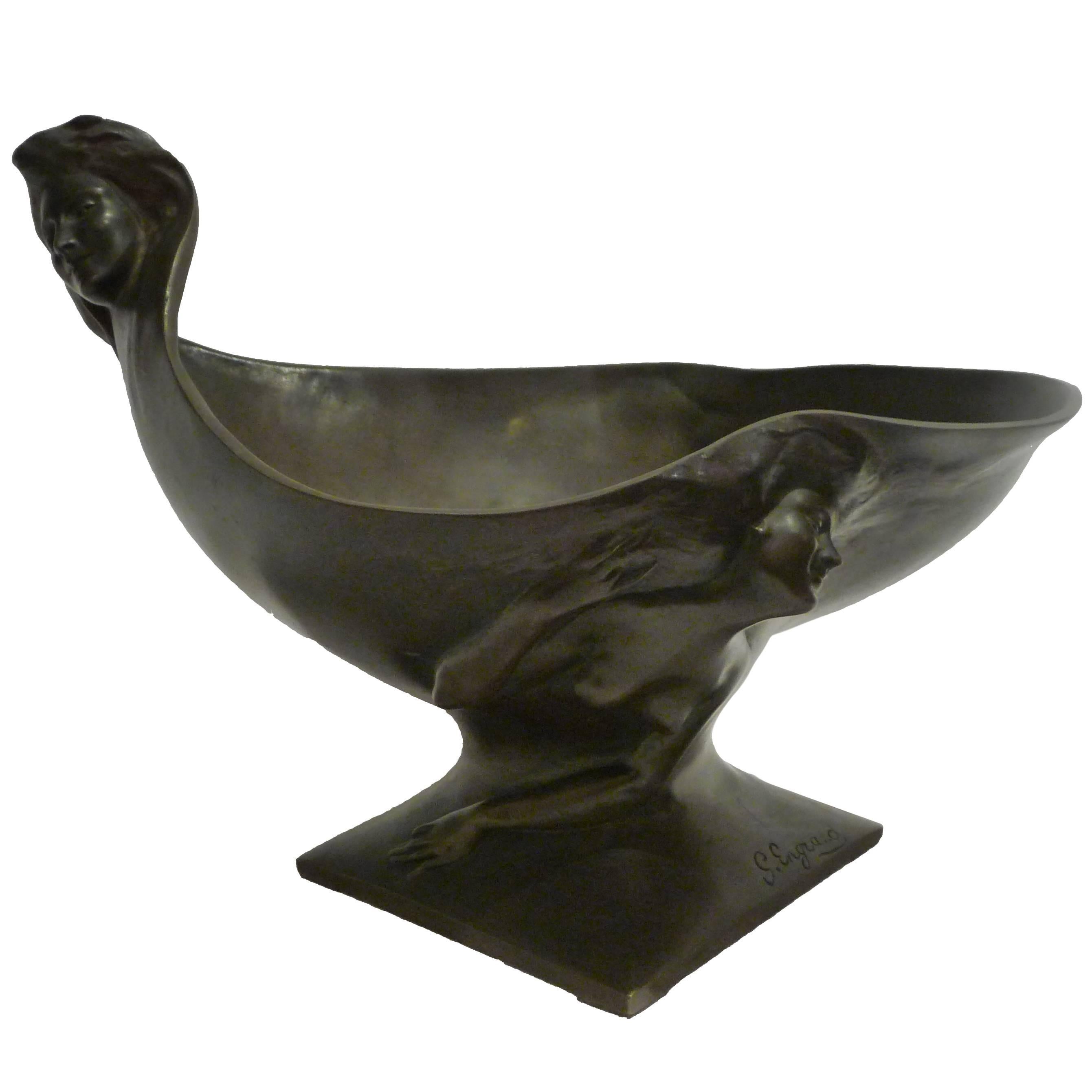 Georges Engrand, an Art Nouveau Patinated Bronze Bowl, Signed For Sale