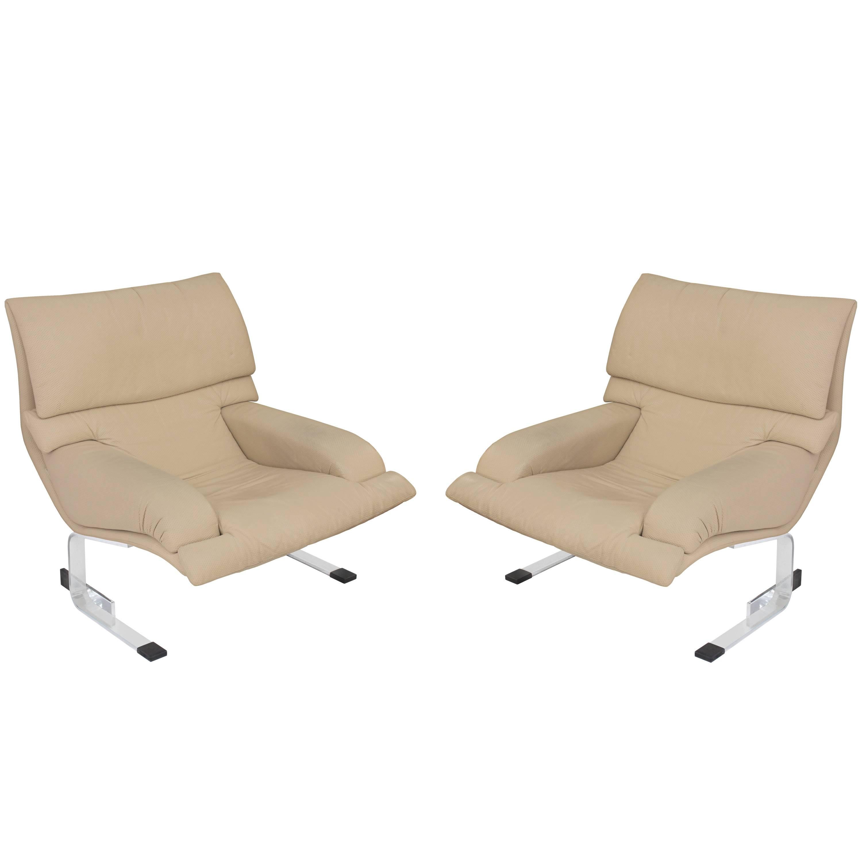 Pair of "Onda (Wave) Lounge Chairs" by Giovanni Offredi for Saporiti