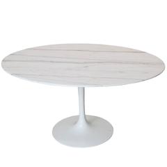 Oval Carrara Marble Tulip Side Table by Saarinen for Knoll