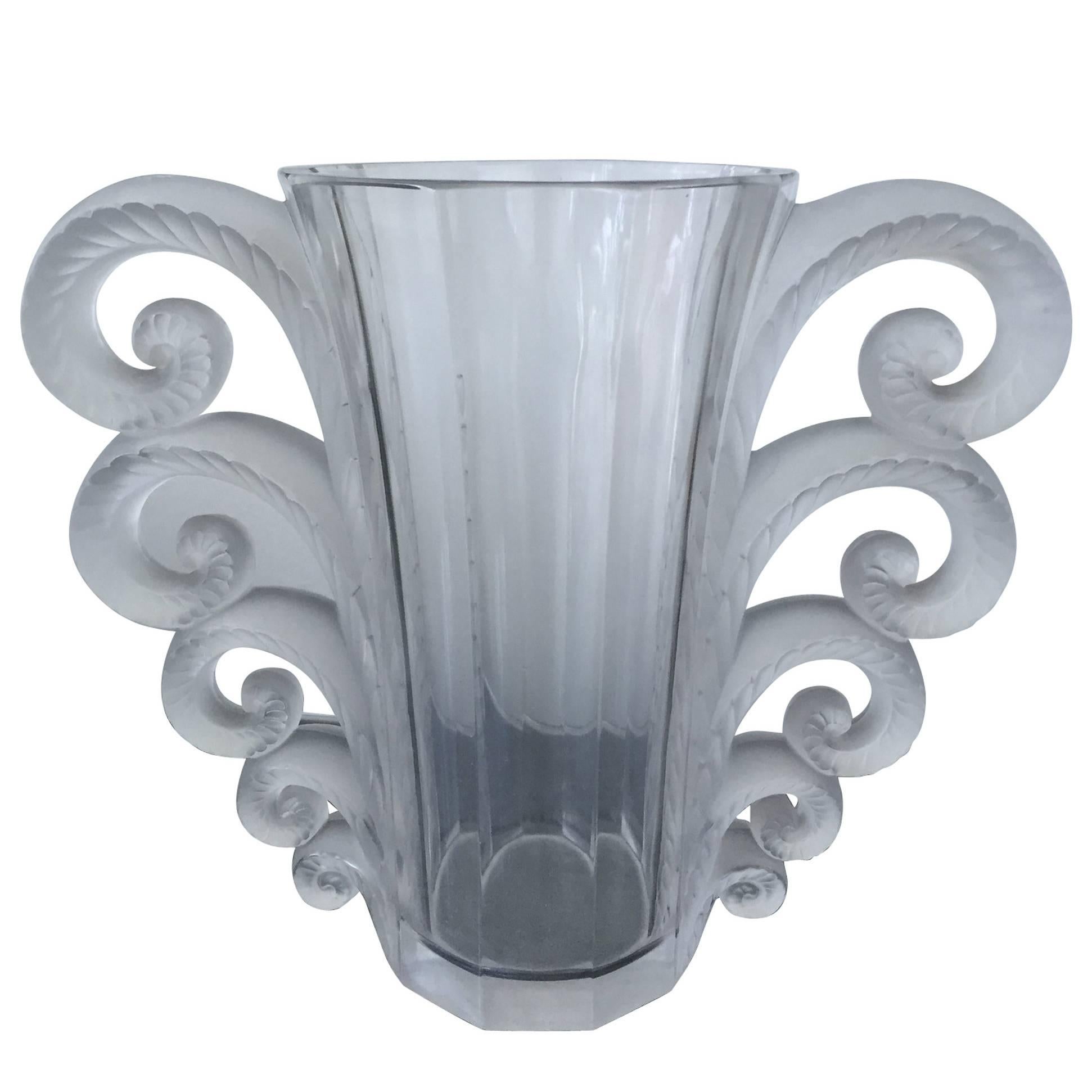 Lalique "Beauvais" Frosted Clear Glass Vase, France, circa 1945-1978, Marked For Sale