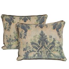 Pair of Rectangular Glicine Pattern Fortuny Fabric Cushions