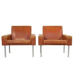 Pair of Leather Lounge Chairs by Hans Wegner