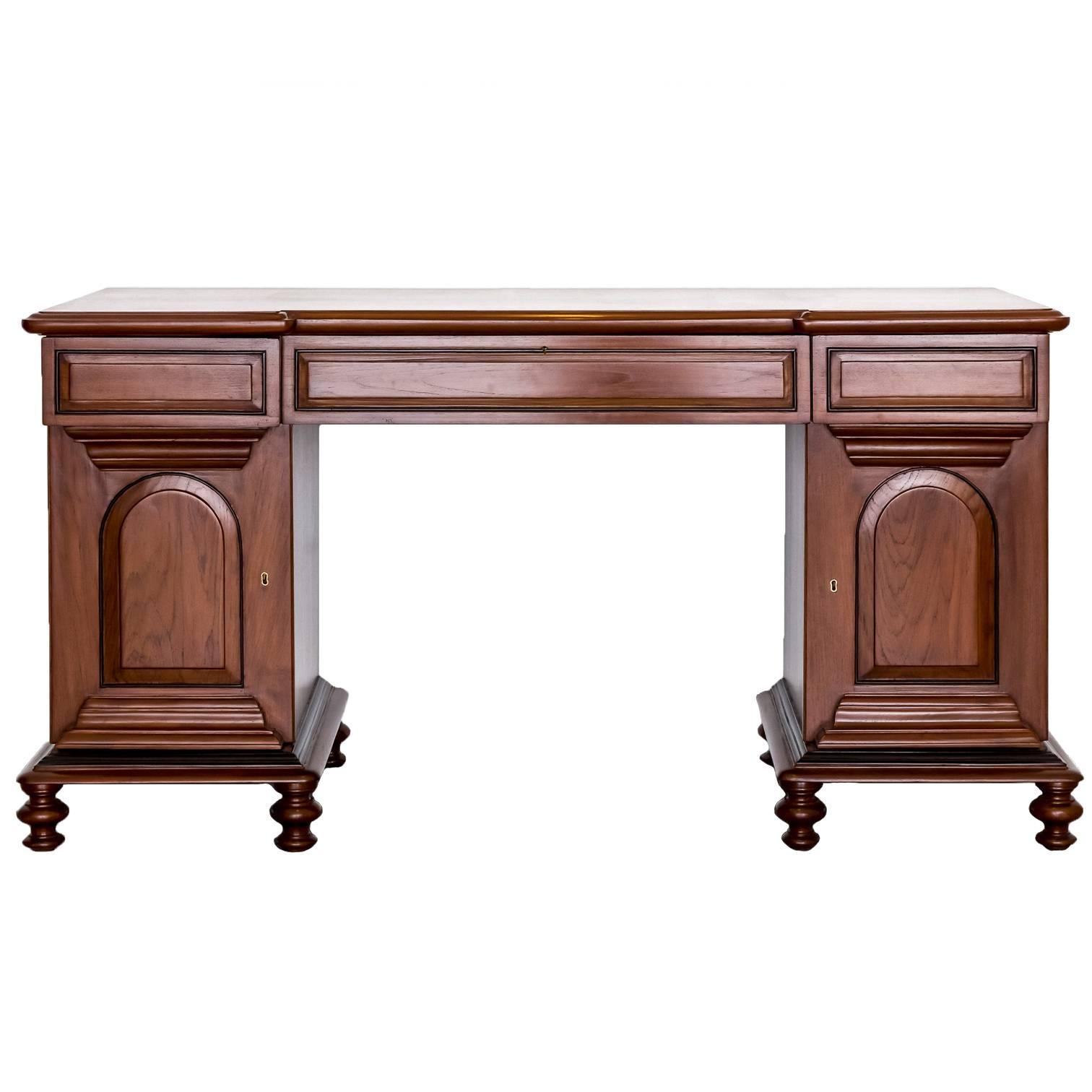 Antique Anglo-Indian or British Colonial Teak Wood Pedestal Desk For Sale
