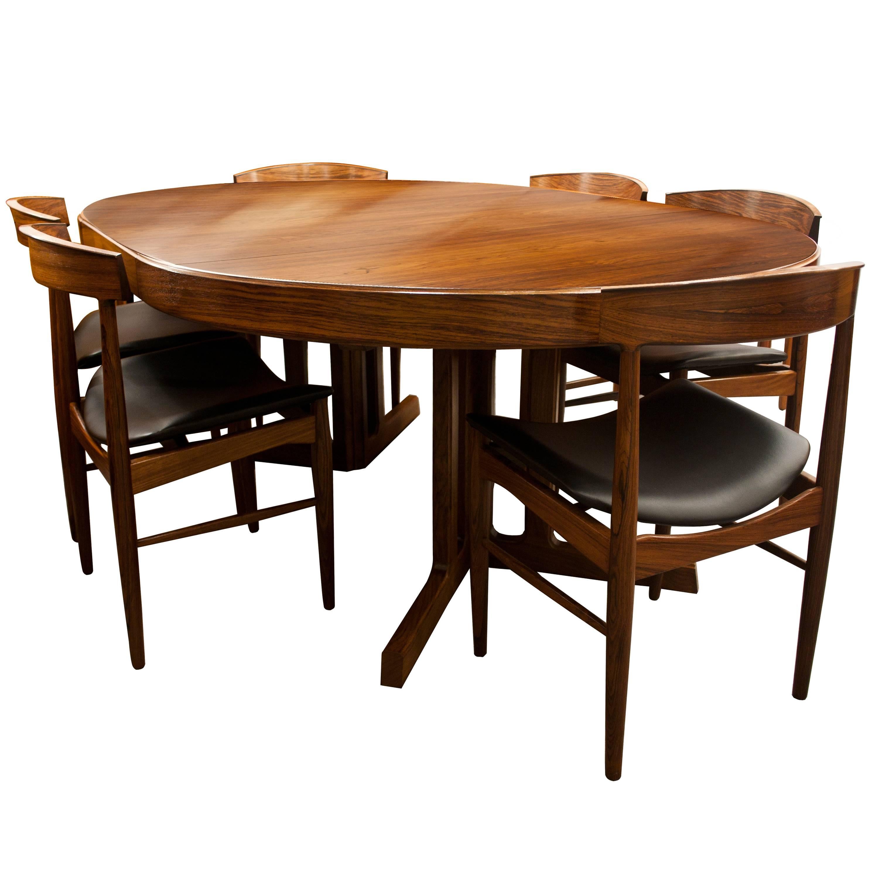 Mid-Century Modern Design Rosewood Dining Table and Six Chairs