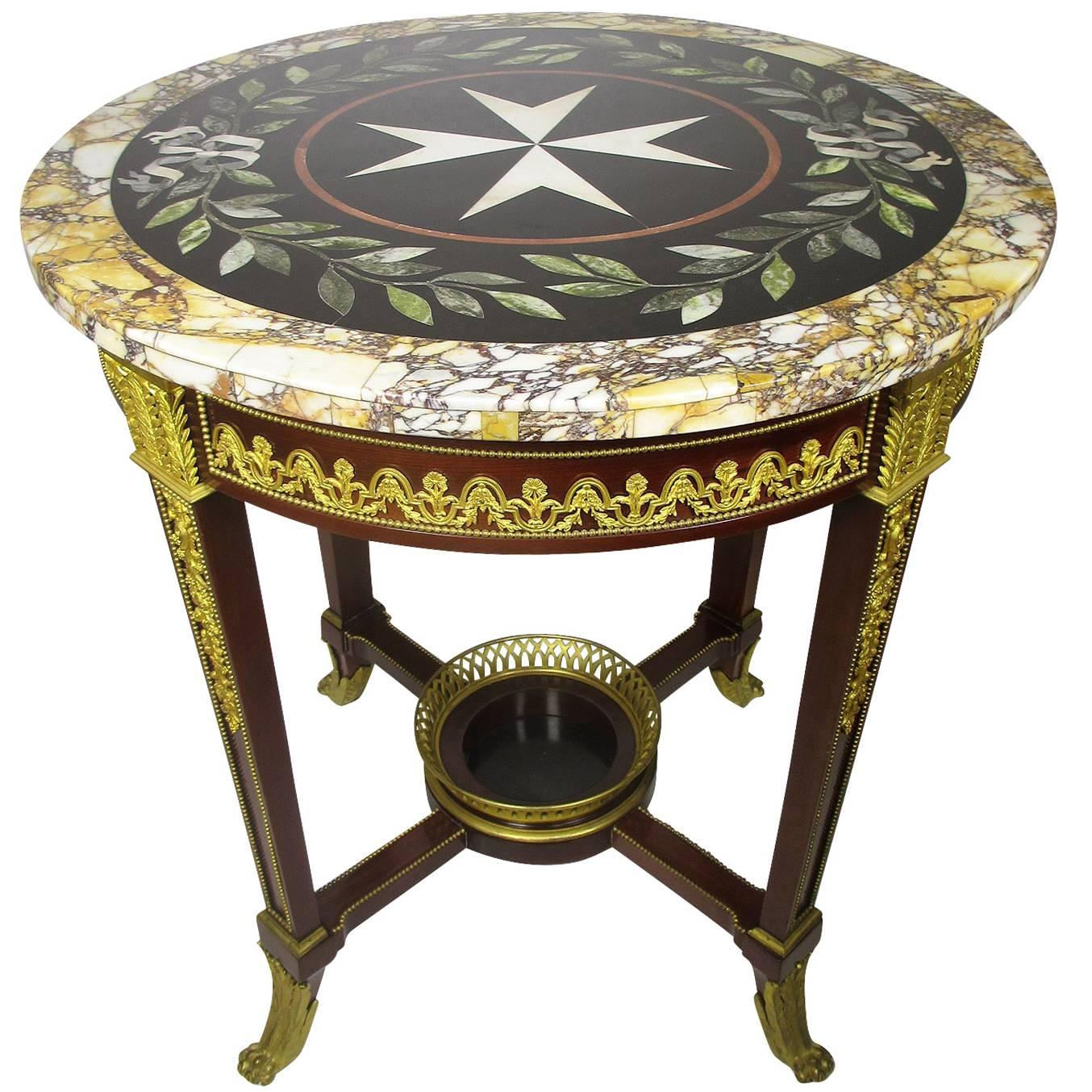 19. Jahrhundert Louis XV Stil Goldbronze montierter Gueridon-Beistelltisch „Pietra Dura“ im Angebot