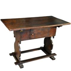 French 18th Century "Charger" Table in Oak 5