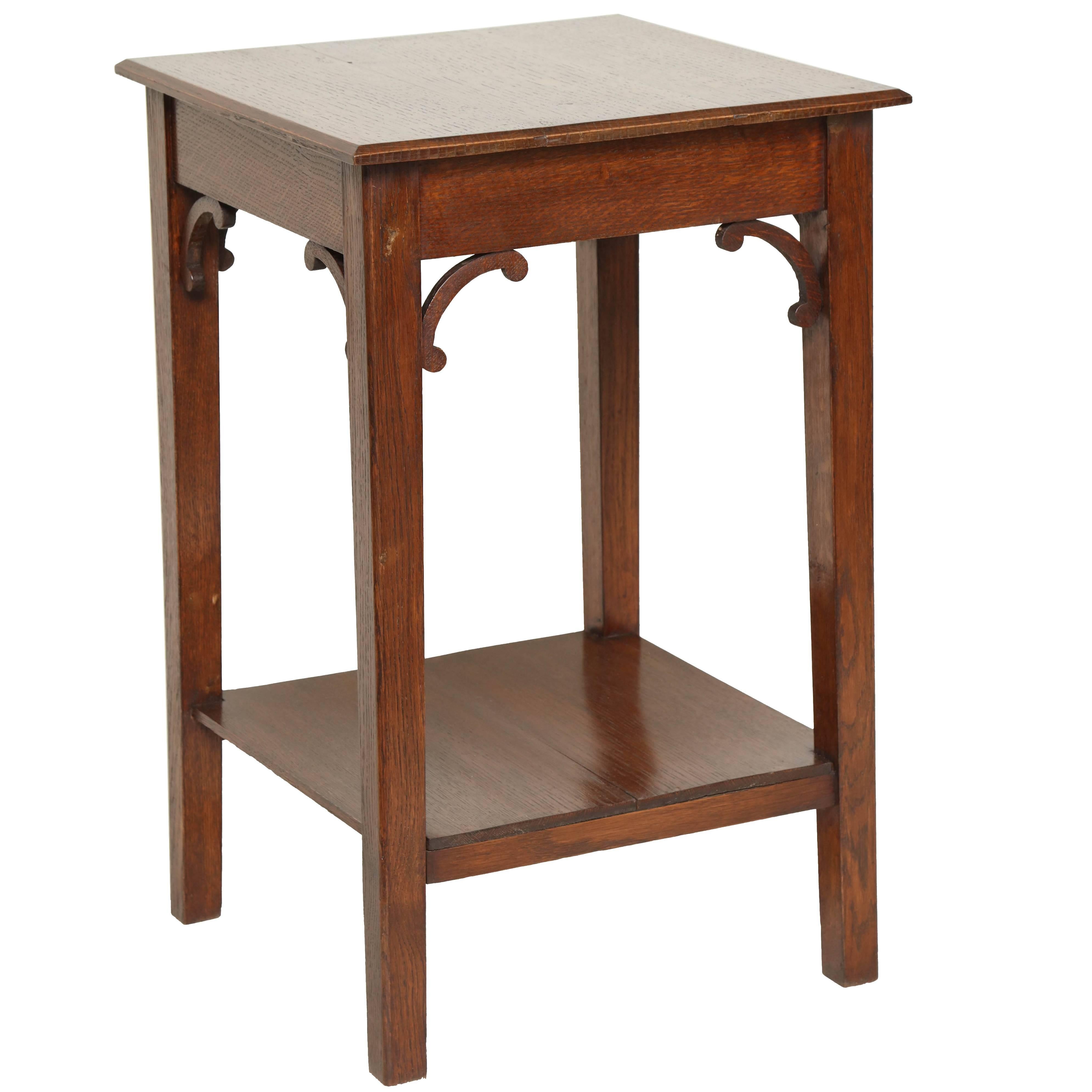 English Arts and Crafts Oak Table