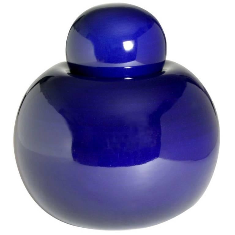 Vaso e coperchio moderni blu, anni '70