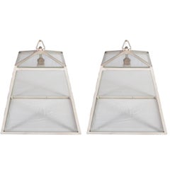Trapezförmige Laternen aus Glas und Metallrahmen Herve Baume