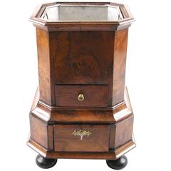 English Early Georgian Burl Walnut Jardiniere