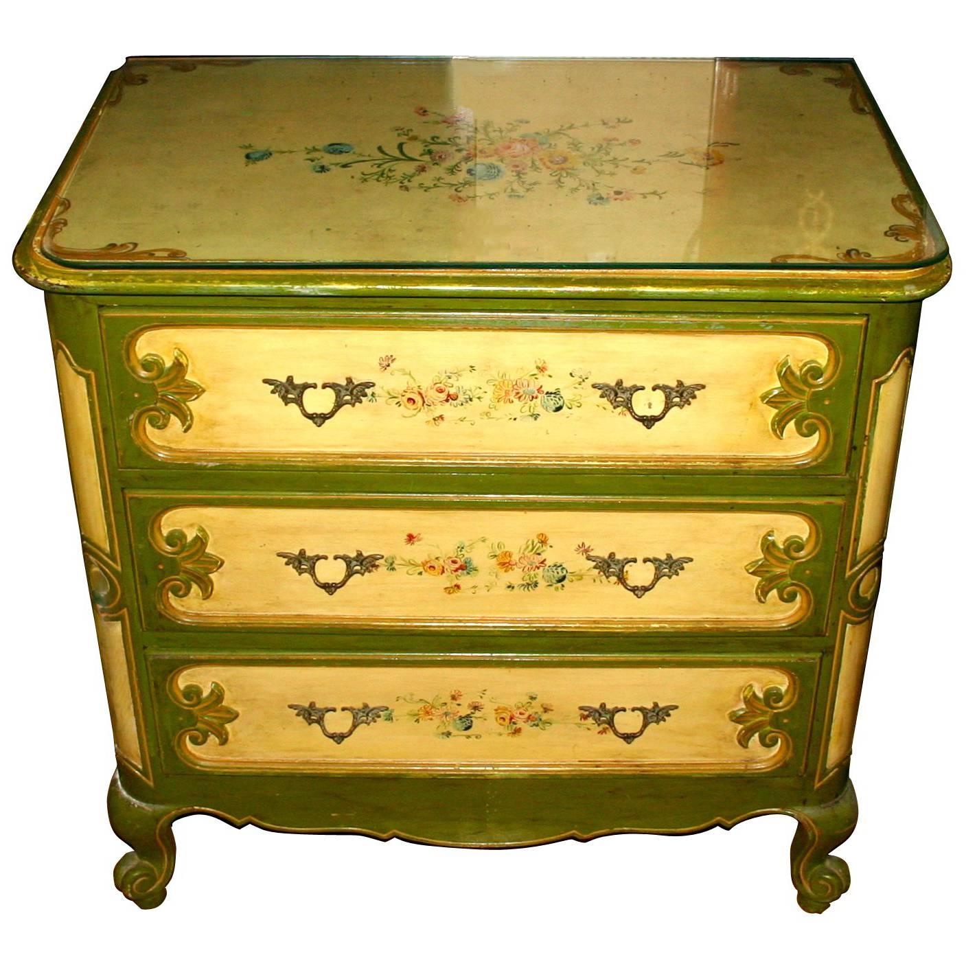 Pair of Venetian Chest of Drawers For Sale