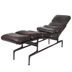 "Billy Wilder" Chaise by Charles and Ray Eames