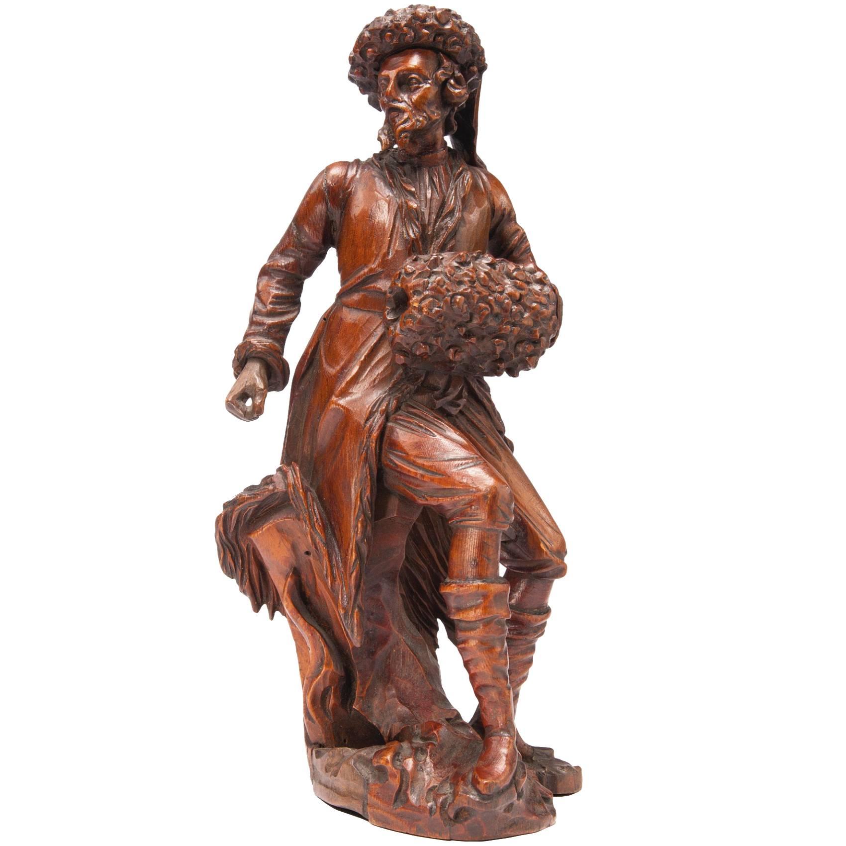 Northern European Carved Limewood Gentleman, 19th Century For Sale
