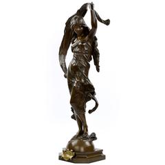 Grande sculpture en bronze de L'Aurore d'après le modèle d'Auguste Moreau:: vers 1900