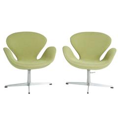 Swan Chairs by Arne Jacobsen for Fritz Hansen, Circa 1964 Production