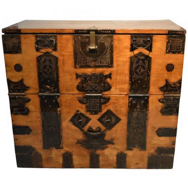 Antique Korean Blanket Chest For Sale at 1stdibs