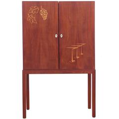 Mid-Century Modern Bar-Cabinet in Teak 7