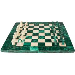 Jeu d'échecs du milieu du siècle en malachite et marbre