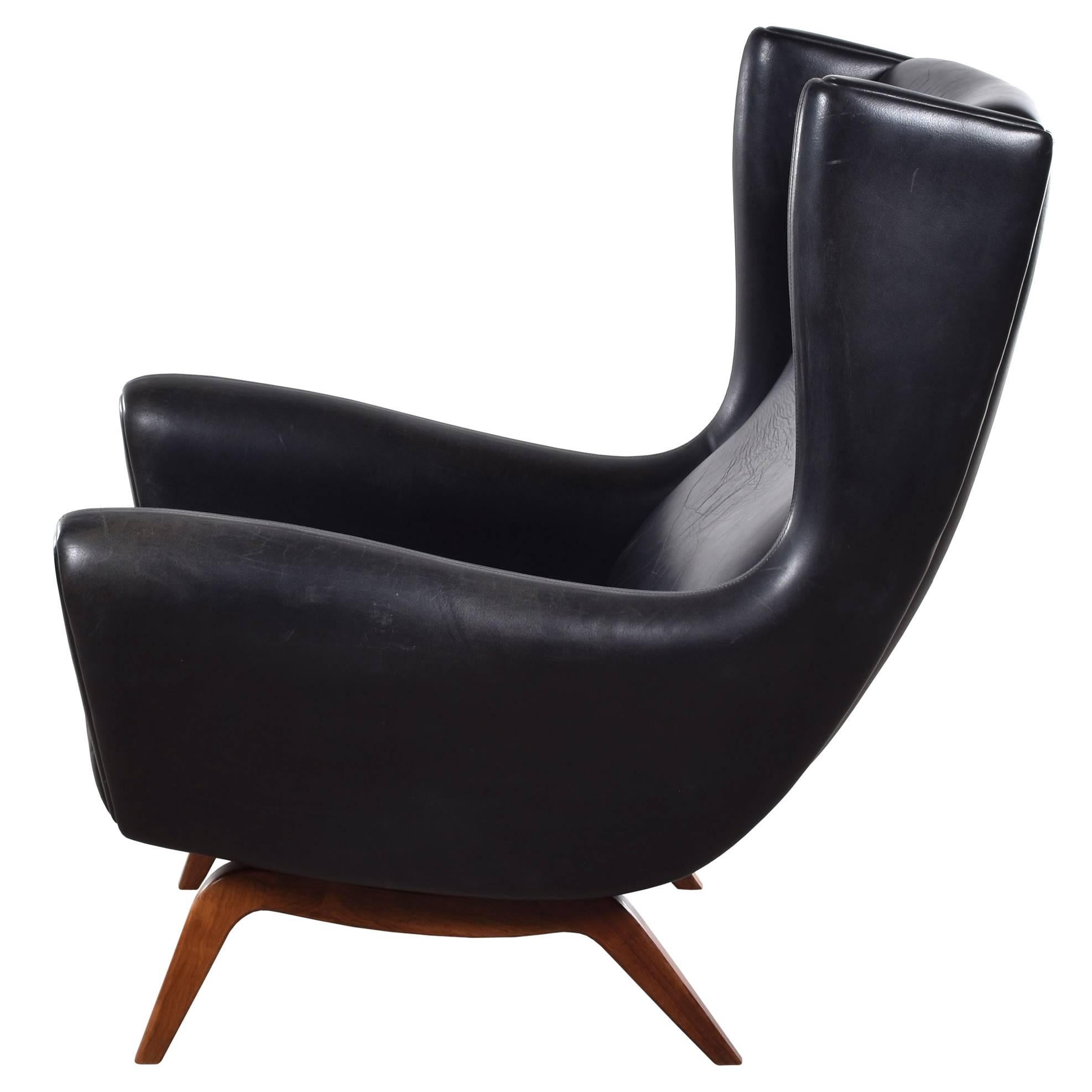 Illum Wikkelsø Model 110 Lounge Chair for Søren Willadsen