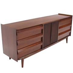 Mid-Century Modern Walnut Credenza Dresser w/ Fluted Doors 3