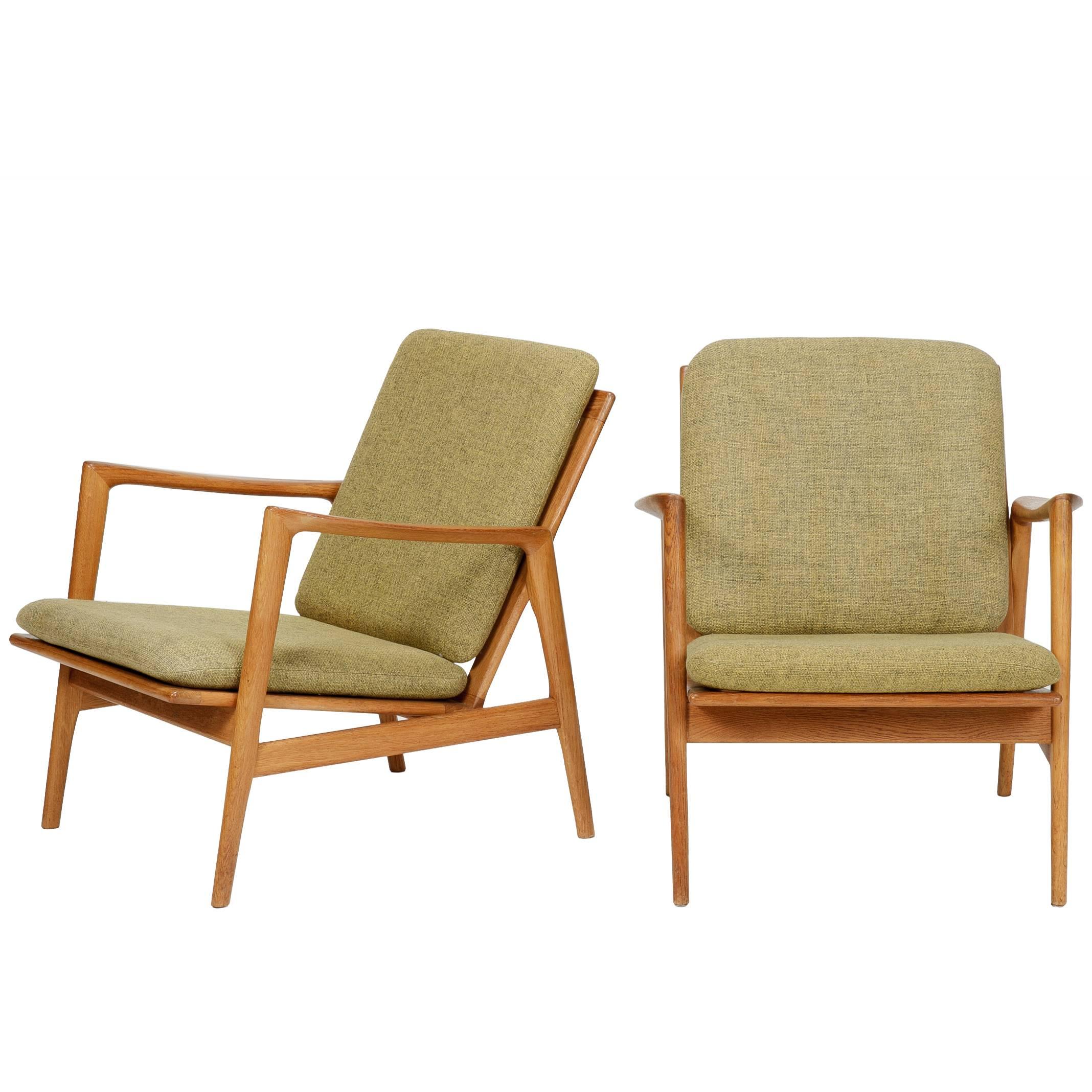 Pair of Hans Olsen Oak Lounge Chairs by Juul Kristiansen, 1950s