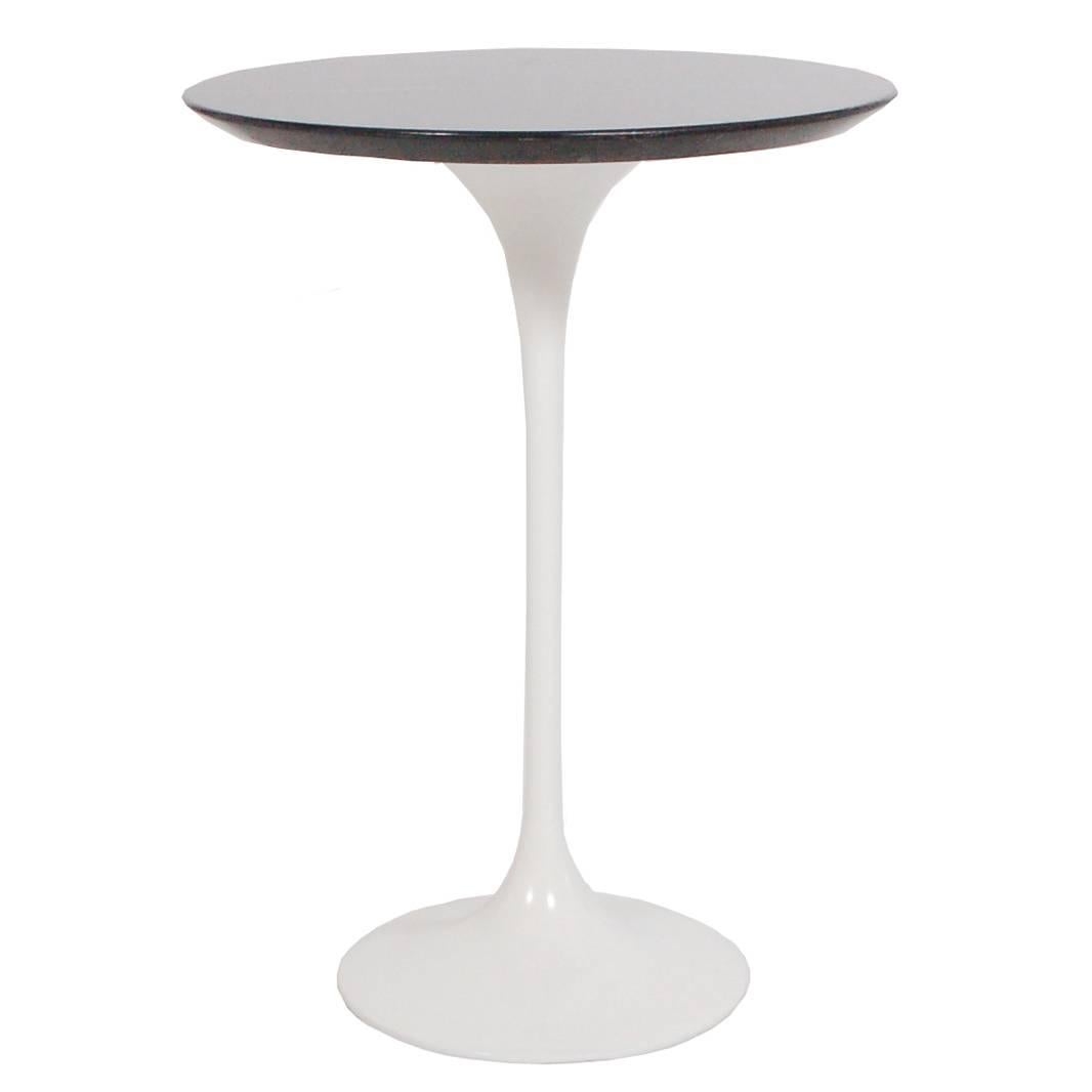 Tulip Side Table with Marble Top by Eero Saarinen
