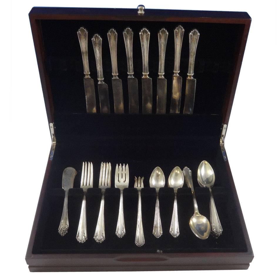 Rare Shenandoah by Alvin sterling silver flatware set, circa 1912, 56 pieces. This set includes:

Eight knives, 8 7/8
