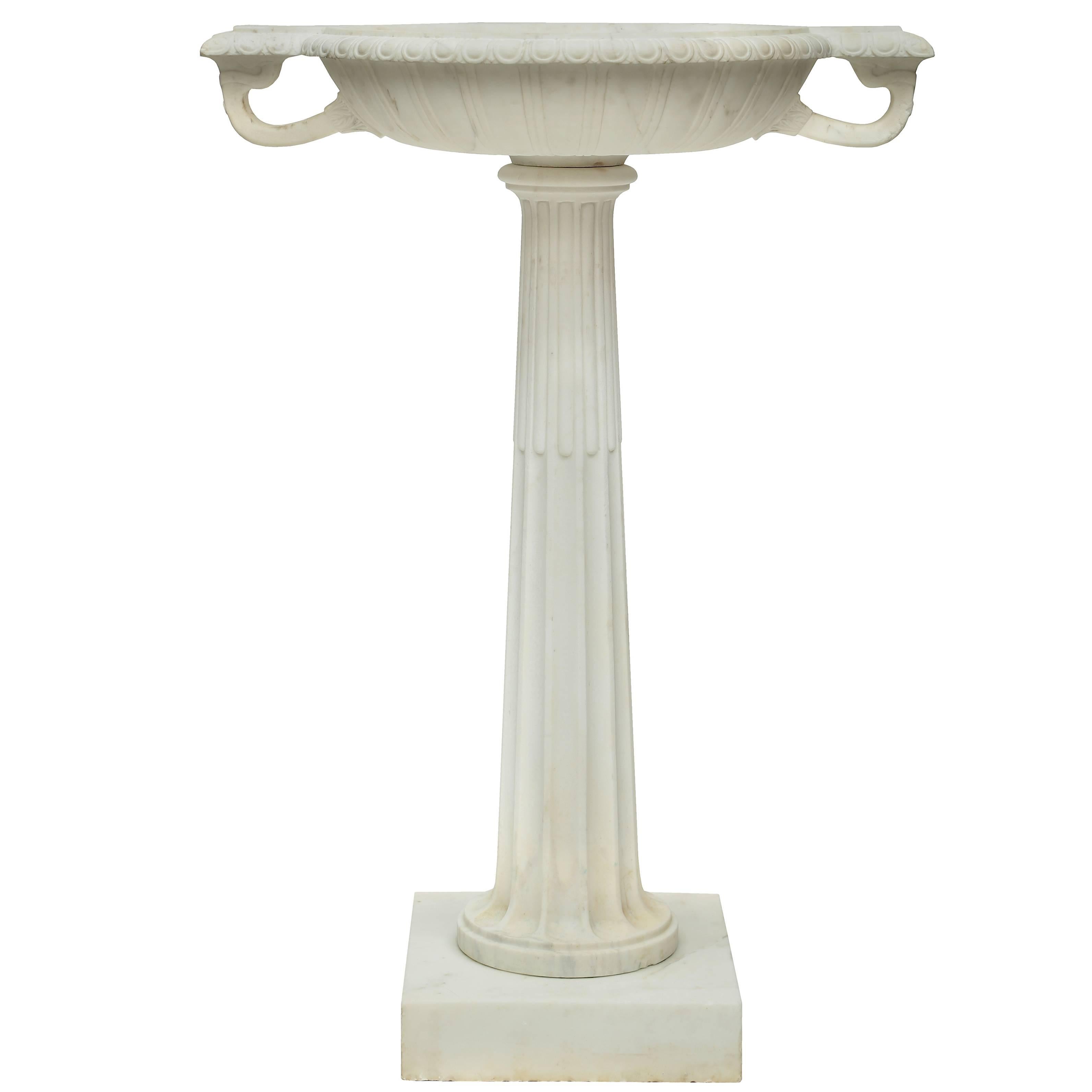 Italian 19th Century Neoclassical Style White Carrara Marble Bird Bath