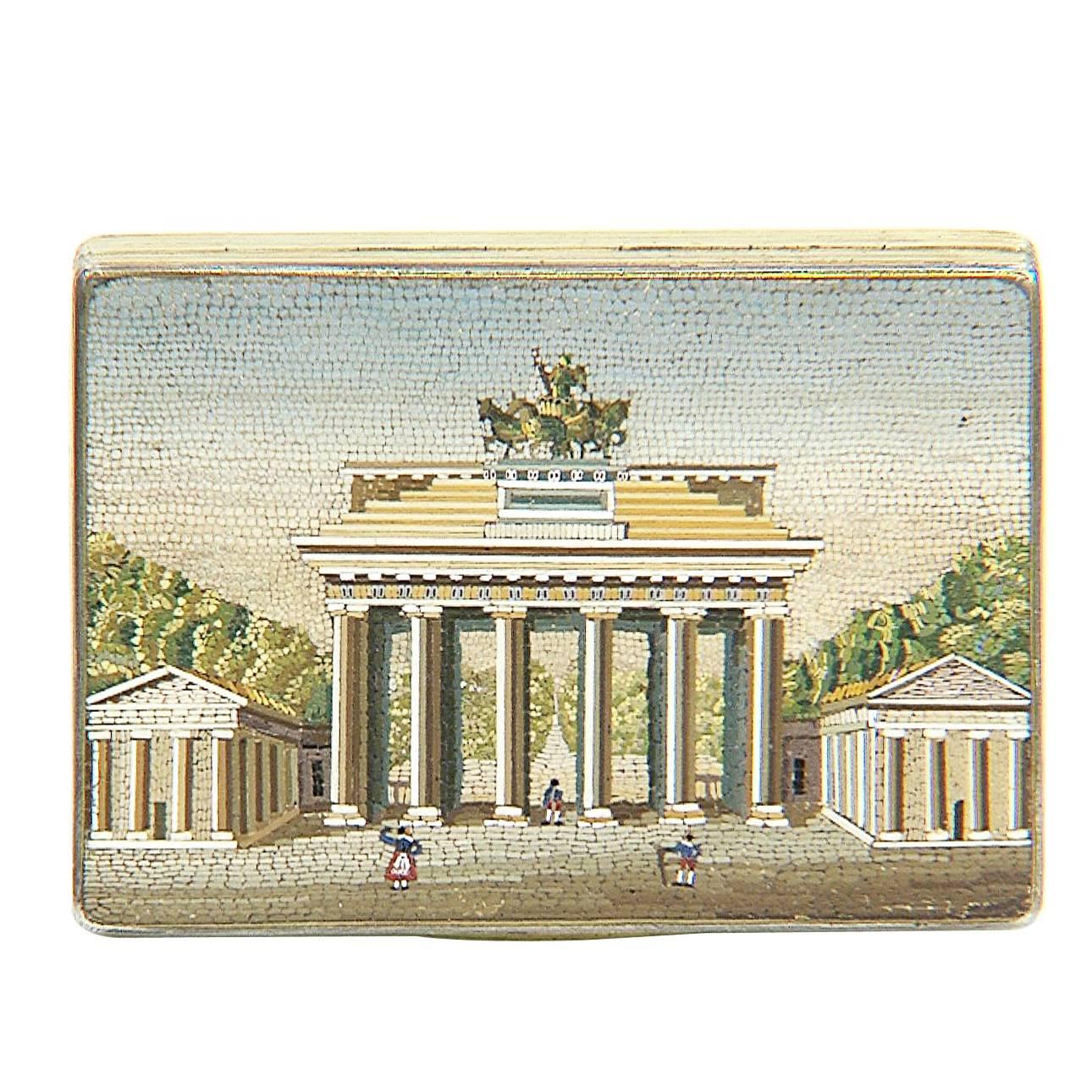 "Brandenburg Gate, " Tortoise Shell, Gold Snuff Box and Micromosaic, 18th Century For Sale