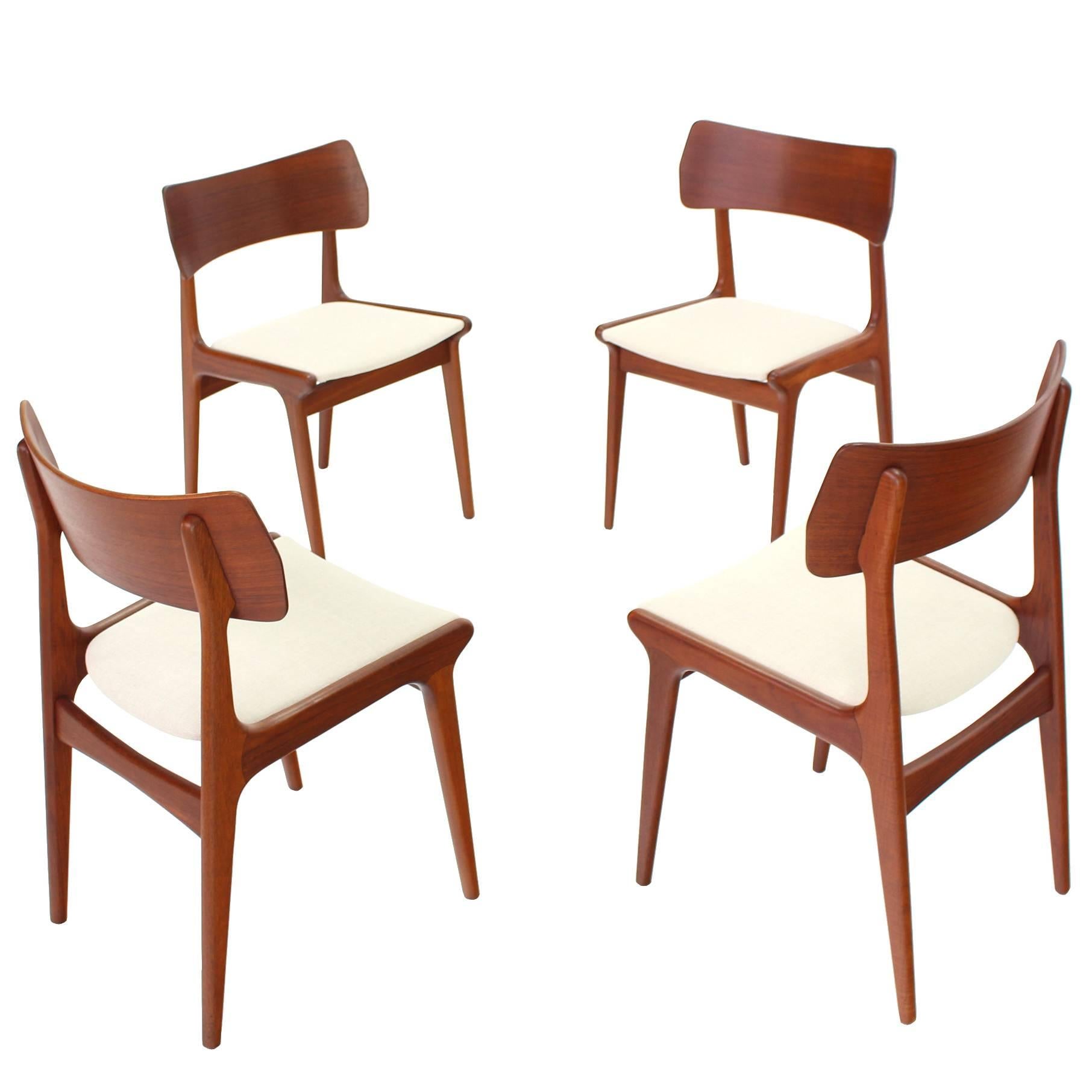 Set of Four Danish Mid Century Modern Teak  Dining Chairs For Sale