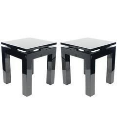 Nice Pair of 1980s Oriental Style End-Tables, Black Lacquered Wood