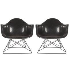 Mid-Century Modern Eames for Herman Miller Fiberglass Lounge Chairs in Jet Black 12