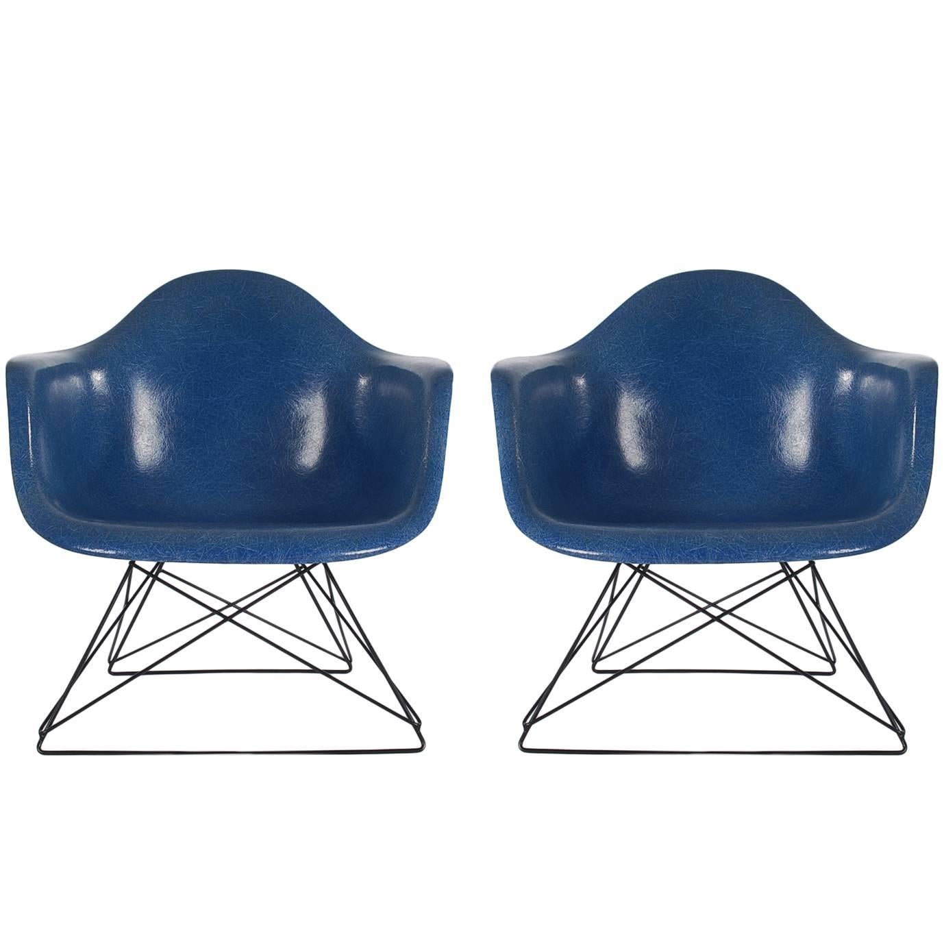 Mid-Century Modern Eames for Herman Miller Fiberglass Lounge Chairs Royal Blue