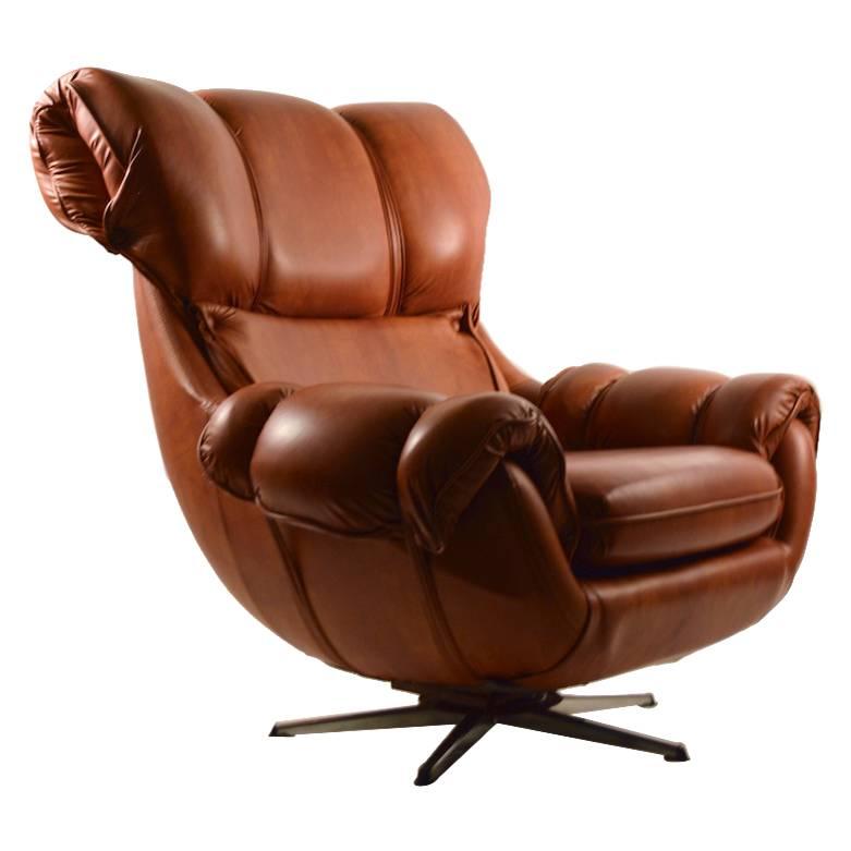 Overstuffed Vinyl Swivel Tilt Lounge Chair