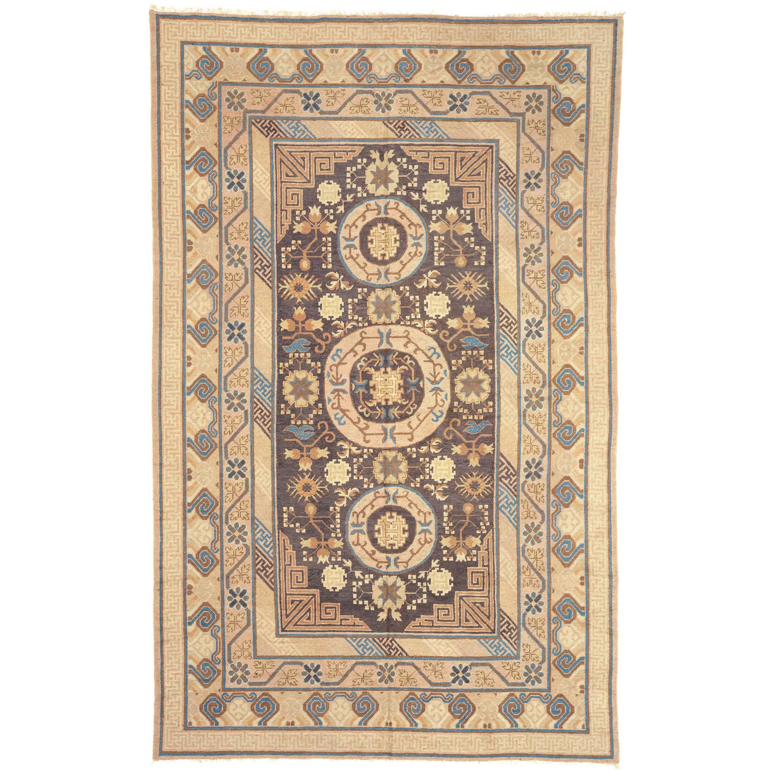 Tappeto Khotan dei primi del Novecento in vendita
