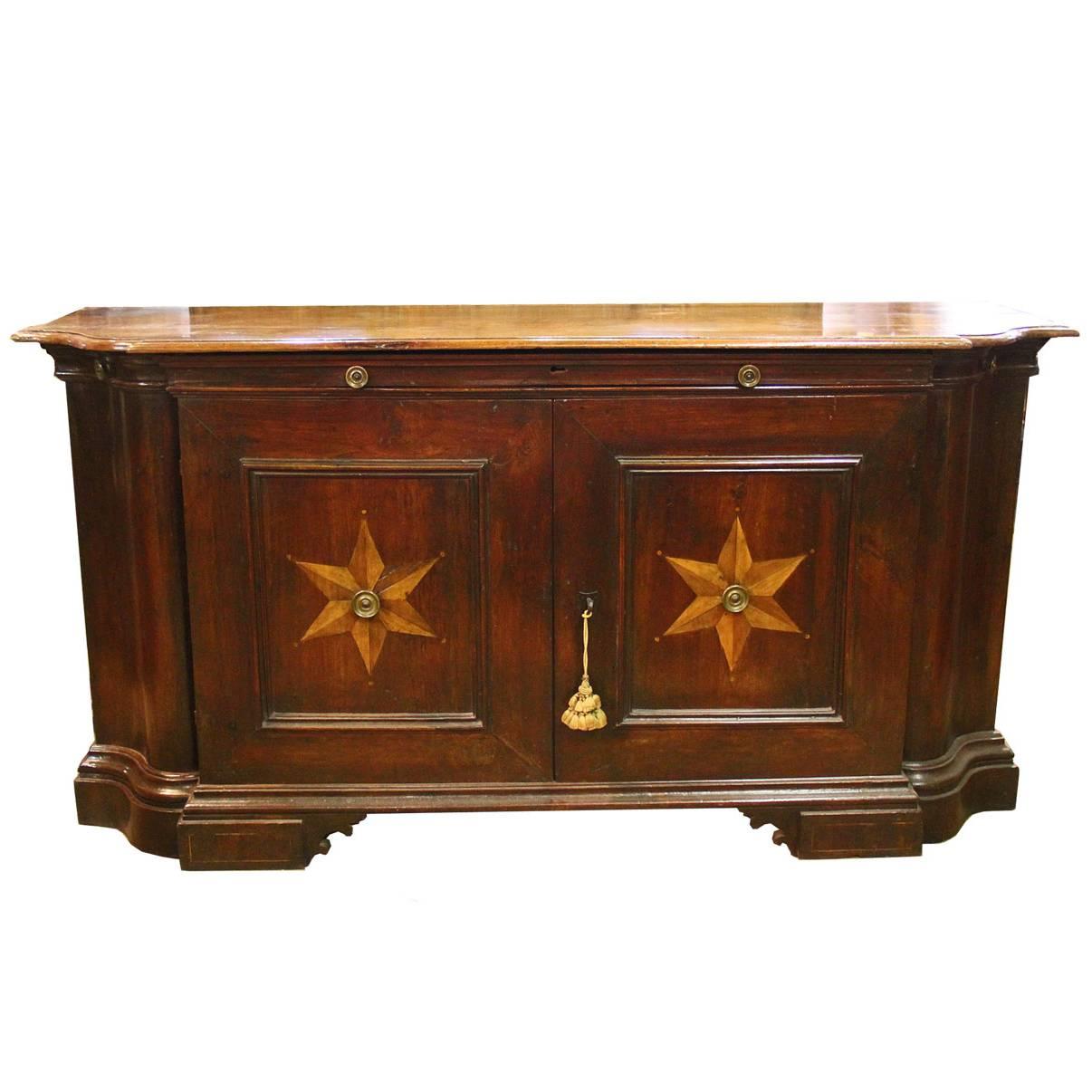 17th Century Serpentine Walnut Tuscan Credenza with Inlaid Stellate Motif For Sale