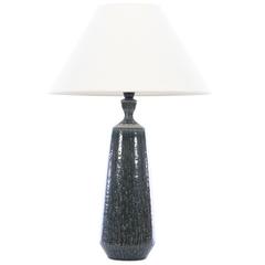 Große Mid-Century Modern-Tischlampe aus Keramik von Yngve Blixt für Hgans