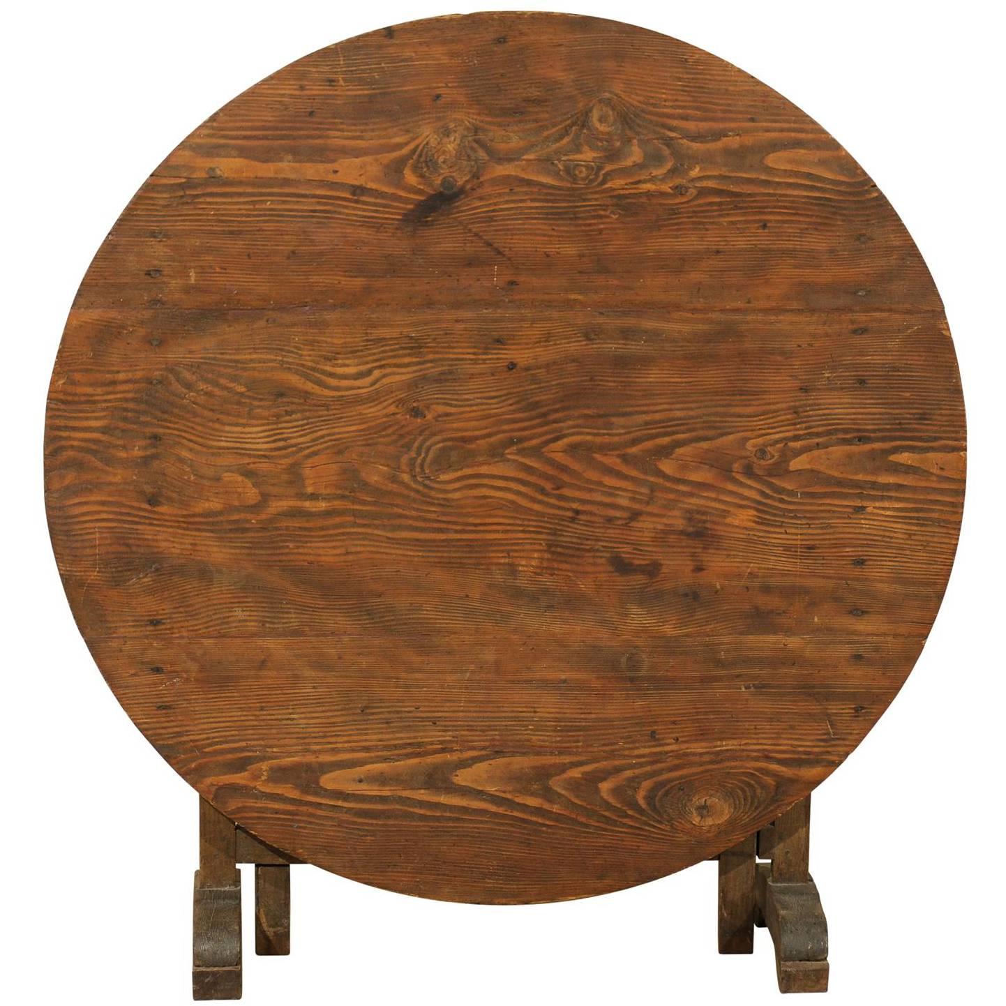 A French Wine Tasting Table of Medium Size with Nice Wood Grain and Round Shape