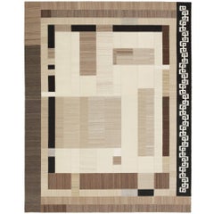 Tapis de composition Kilim vintage du milieu du 20e siècle