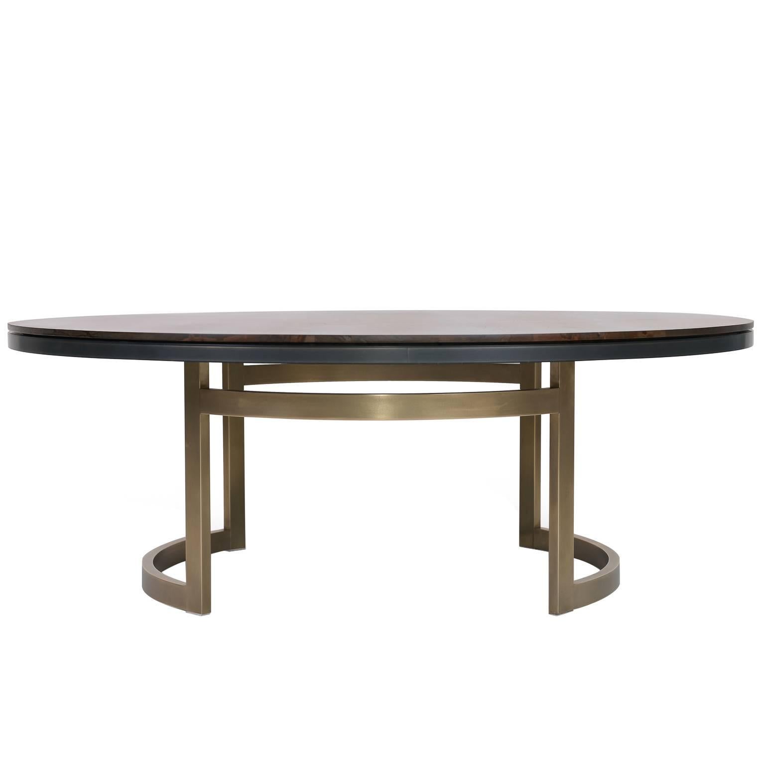 Table basse gothique personnalisable en bois, métal et résine 