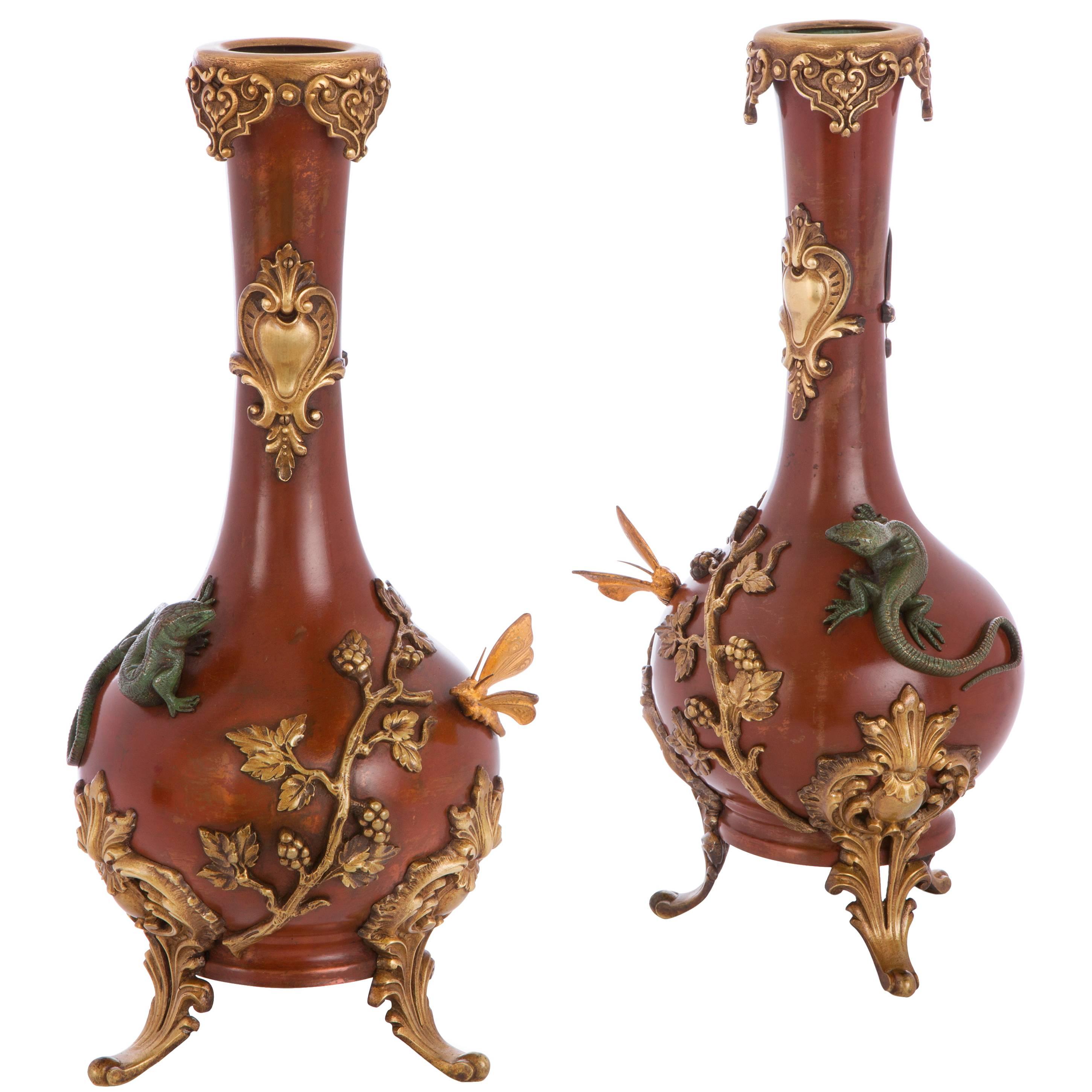 Pair of Lacquered and Gilt Bronze Antique Japonisme Vases For Sale