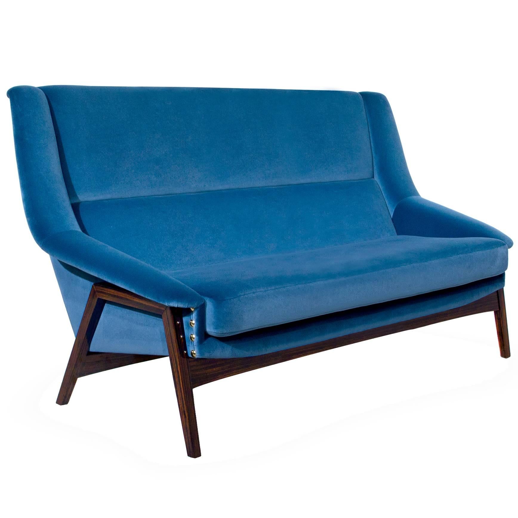 Prima Sofa Two Seater in Blue Cotton Velvet and Ebony Wood Veneer For Sale