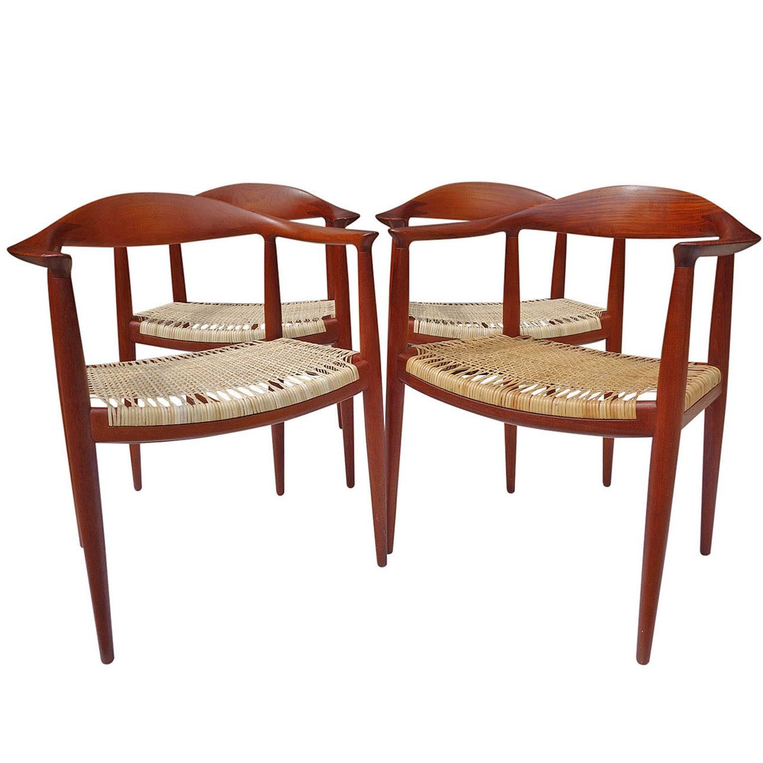 Mid-Century Hans J. Wegner Round Chair in Teak